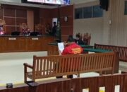 Tangis Mantan Kasat Narkoba Pecah Saat Pledoi, Hadapi Tuntutan Hukuman Mati Kasus Sabu 1 Kg