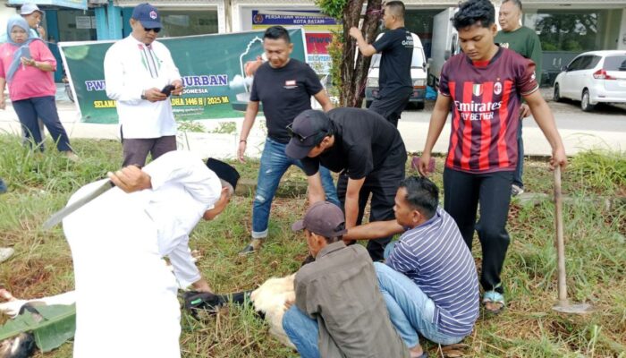 PWI Batam Kurban di Hari Tasyrik, Wartawan Bangun Tradisi Peduli Sesama