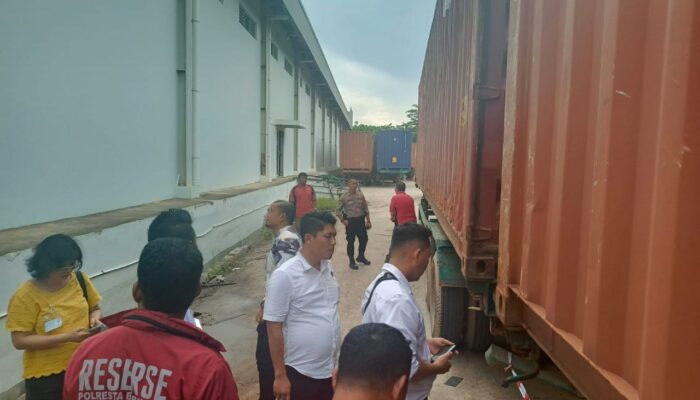 Misi Cek Kontainer Berujung Maut! Teknisi Tewas Jatuh di Kawasan Industri di Batam