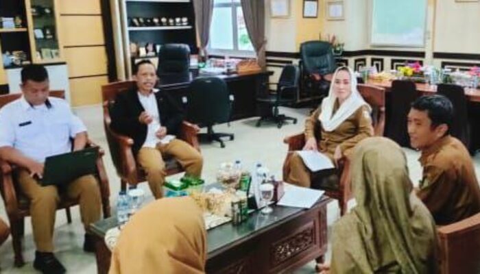 Cen Sui Lan Siap Kirim Surat ke Pusat, Nasib Honorer Natuna Segera Ditetapkan?