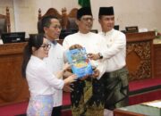 Wali Kota Batam Sampaikan KUA/PPAS APBD 2026 dalam Rapat Paripurna DPRD