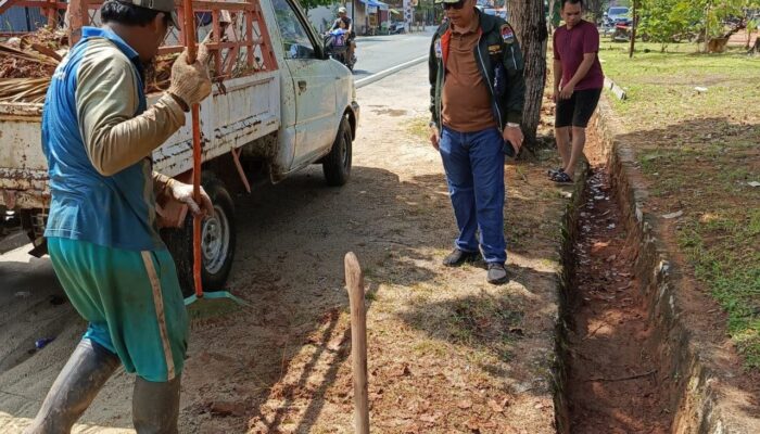 Wabup Natuna Turun ke Jalan: Bersih-Bersih Pakai Uang Pribadi!