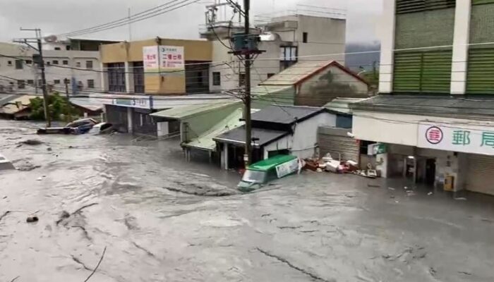 Topan Ragasa Menggila: 14 Tewas, 124 Hilang Disapu Banjir Bandang di Taiwan
