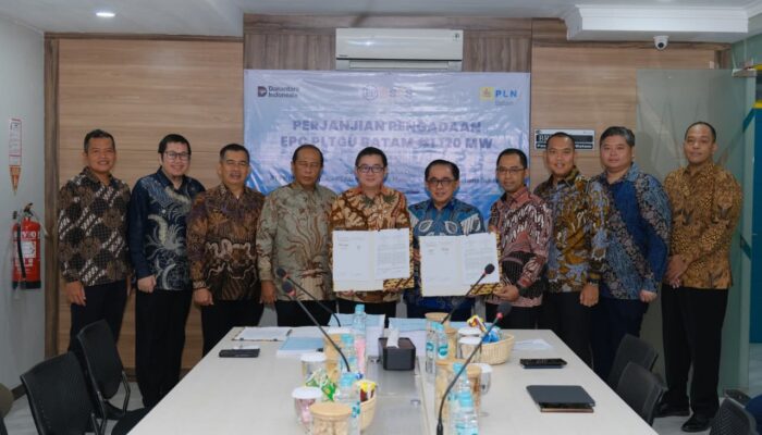 PLN Batam Teken Kontrak Pembangunan PLTGU 120 MW, Proyek Strategis Dorong Ketahanan Energi Kepri