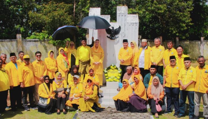 Golkar Natuna Rayakan HUT ke-61 dengan Ziarah Pahlawan, Cen Sui Lan Tekankan Politik Pengabdian