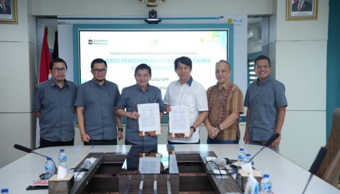 PLN Batam Gandeng PT Avecode Internasional Kembangkan Solar Panel dan Micro ESS