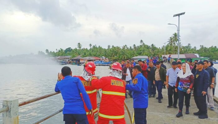 Bupati Natuna Serahkan Alat Pemadam Portabel ke Subi: Perkuat Kesiapsiagaan di Pulau Terluar