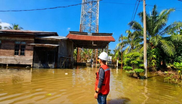 Indosat Beri Paket Khusus Bencana untuk Ratusan Ribu Pelanggan Terdampak Banjir dan Longsor di Sumatra