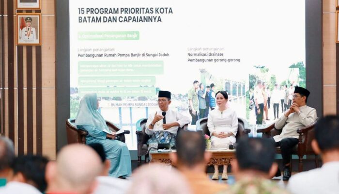 Dibalik Rekor Investasi Rp69 Triliun: Air, Sampah, dan Banjir Masih Jadi Rapor Merah Setahun Amsakar-Li Claudia