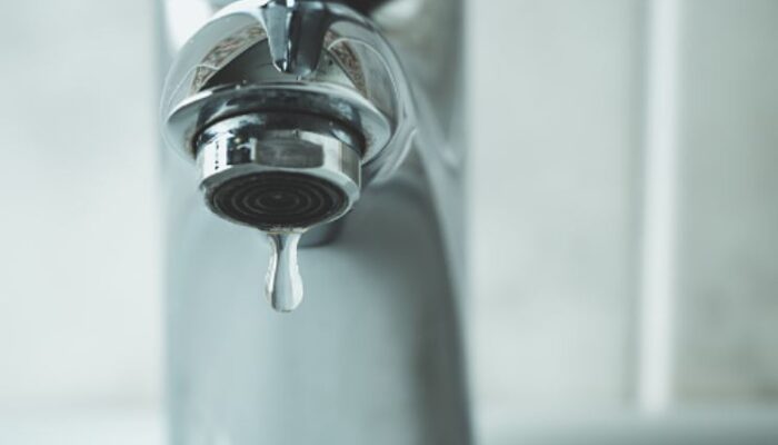 Dianaktirikan? Warga Bengkong Kolam Curiga Jadi ‘Tumbal’ Krisis Air Demi Wilayah Lain