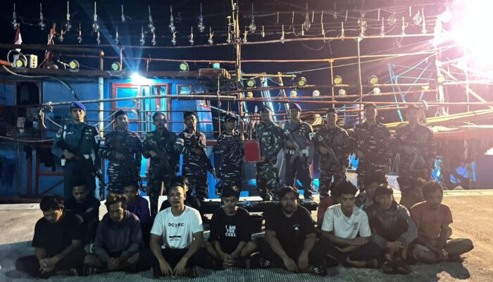 Lanal Ranai Bongkar “Kapal Horor” KM Bintang Sejahtera 10: Isinya Narkoba, BBM Ilegal, hingga Senjata