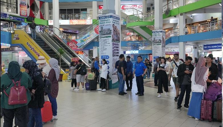 Pelabuhan Ferry Internasional Batam Center.