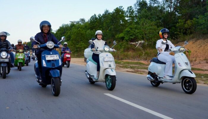 Intip Spesifikasi Vespa Rp55 Juta Ditunggangi Amsakar & Li Claudia saat Pantau Aspal Batam