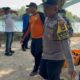 Tim SAR Gabungan mengevakuasi korban terjun dari Jembatan 5 Barelang.