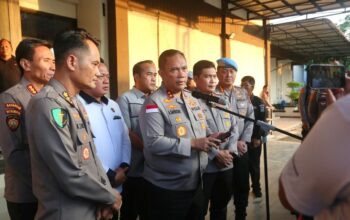 Irjen Pol. Asep Safrudin di RS Bhayangkara Batam.