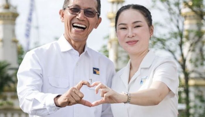 Intip Potret ‘Sweet’ Amsakar – Li Claudia yang Bikin Ekonomi Batam Ikut Berbunga-bunga