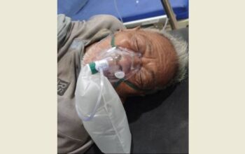 Pria lansia asal Dabo Singkep diduga stroke ditemukan tergeletak di emperan Toko Pasar Kanka Kawal Tanjungpinang.