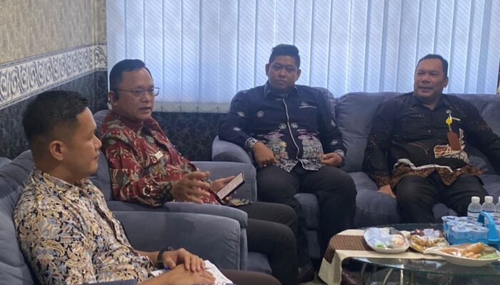 Ombudsman Kepri “Warning” Camat Batu Ampar: Jangan Lepas Tangan Masalah Air dan Sampah