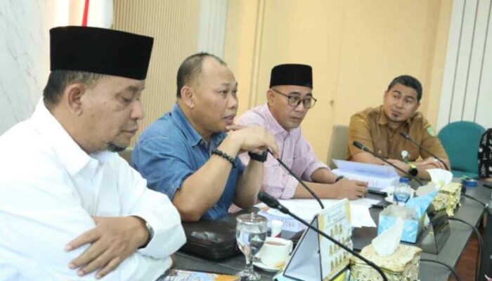 Gerak Cepat! Baru Terbentuk, Pansus LKPj DPRD Batam Langsung Bedah Laporan Wali Kota TA 2025