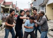 Hanya Karena Utang Rp300 Ribu, 5 Penagih Koperasi Keroyok Warga Tiban Batam hingga Babak Belur
