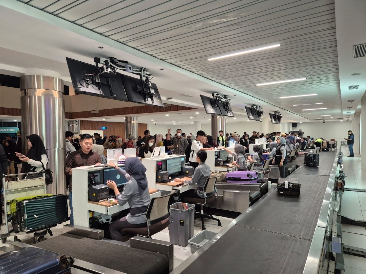 Suasana Konter Check-in Bandara Hang Nadim, Batam. (Foto: PT BIB)