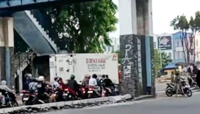 U-Turn Sei Panas Ditutup, Warga Bengkong “Menjerit” Harus Memutar Jauh: Malah Picu Bahaya Baru!