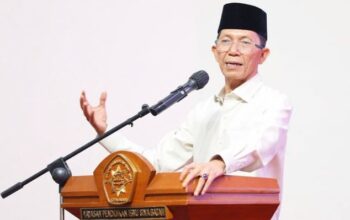 Wali Kota Batam, Amsakar Achmad