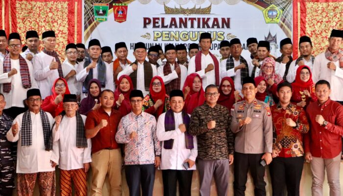 Bupati Iskandarsyah di Pengukuhan HKKA: Tak Ada Sekat Perantau dan Warga Lokal demi Kemajuan Karimun