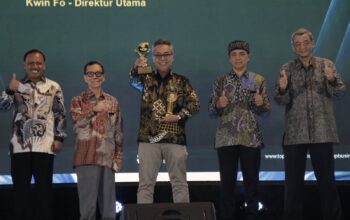 PLN Batam Raih Penghargaan TOP CSR Awards 2026 dan TOP Leader on CSR Commitment 2026