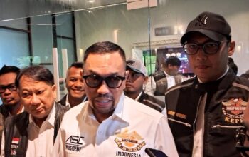 Ahmad Sahroni saat memberikan tanggapan tegas mengenai kewajiban SIM C2 bagi pengendara moge