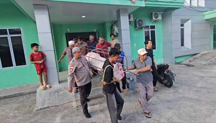 Di Balik Kemudi Mobil Jenazah Anambas, Kisah Ketulusan Aipda Raja Faisal Mengabdi Tanpa Imbalan