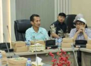 Ketua Pansus Muhammad Yunus memimpin rapat koordinasi pembahasan Ranperda LAM Kota Batam bersama tim Pemko Batam