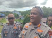 Kapolres Lingga AKBP Pahala M Nababan saat memberikan keterangan di lokasi rekonstruksi pembunuhan Diana