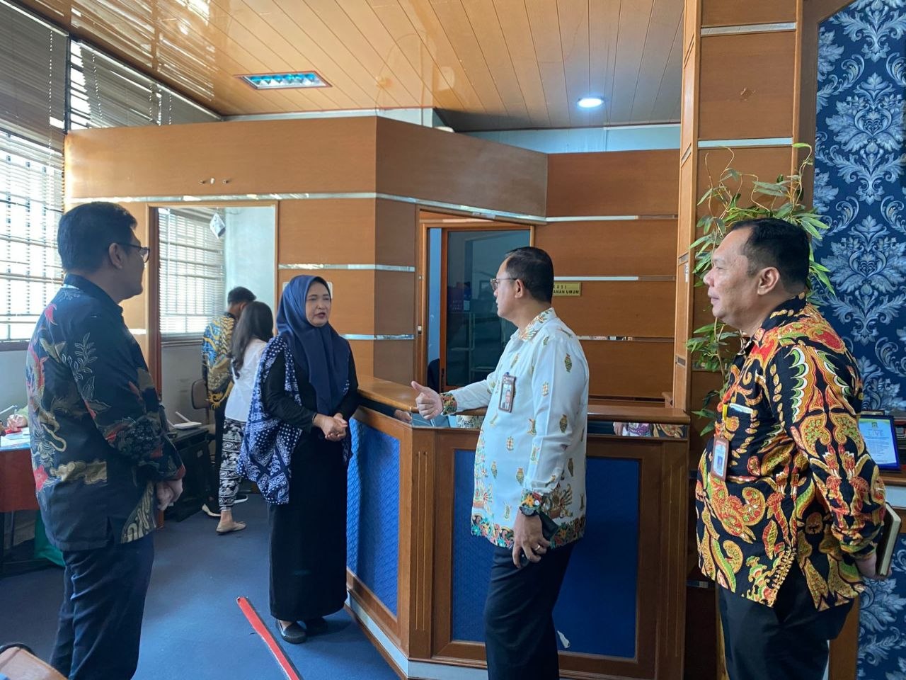 Ombudsman RI Provinsi Kepulauan Riau melakukan pemantauan di Kantor Kecamatan Lubuk Baja