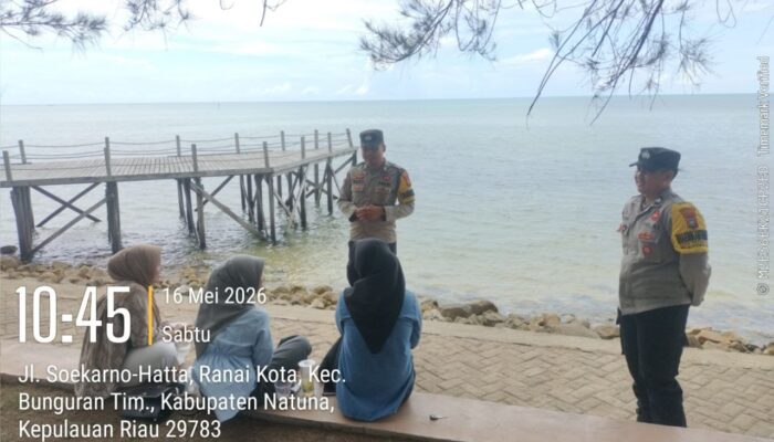 Cegah Korban Tenggelam, Polsek Bunguran Timur Beri Warning Khusus Orang Tua di Pantai Piwang