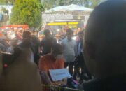 Ratusan warga di Setajam Lingga padati lokasi rekonstruksi kasus pembunuhan Diana.