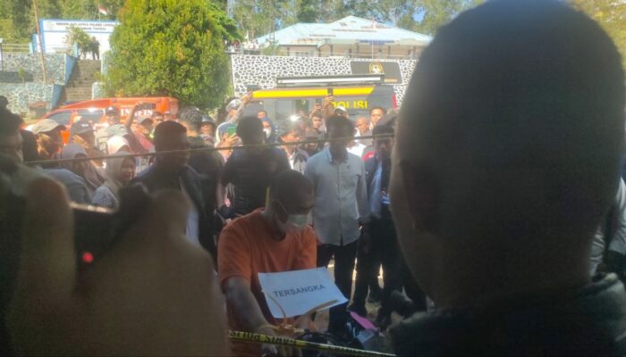 Diteriaki ‘Mati Kau!’, Jaka Tersangka Pembunuhan Diana Disumpahi Warga saat Rekonstruksi