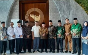 Ketua PDM Lingga, Drs. Junaidi, M.Pd, menyampaikan kabar baik ini usai bertemu langsung dengan Menteri Pendidikan Dasar dan Menengah RI, Abdul Mu'ti, di Batam pada Selasa (12/5/2026).