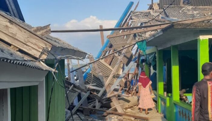 Puting Beliung Terjang Tanjung Kelit, 80 Rumah dan Dua Sekolah Rusak