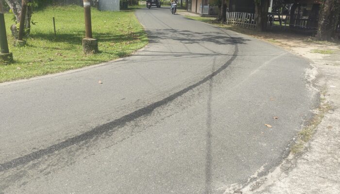 BREAKING NEWS! Tumpahan Solar Kembali Terjadi, Kali Ini di Tikungan Jalan Depan Hotel Hans Dabo