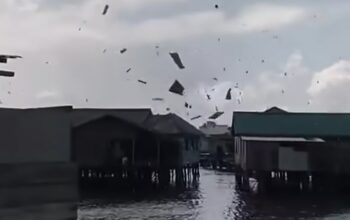 Dihantam Puting Beliung, Sejumlah Rumah Pelantar di Tanjung Kelit Lingga Rusak Parah