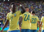 Selebrasi striker Brasil, Vinicius Jr. usai mencetak gol indah ke gawang Maroko. (Foto: Reuters)