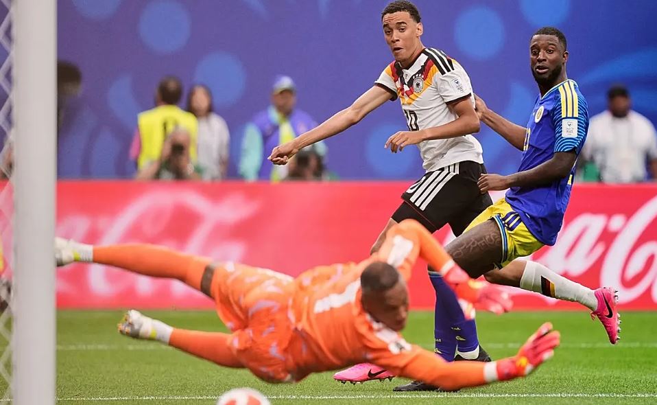 Gol keempat pemain Jerman, Jamal Musiala dalam pertandingan penyisihan Grup E Piala Dunia antara Jerman dan Curaçao di Houston, Minggu, 14 Juni 2026. (AP Photo/Eric Gay)