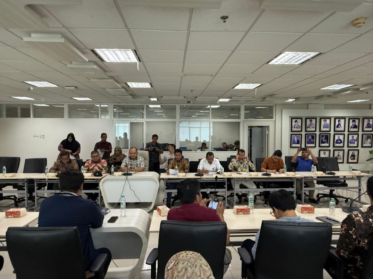 Komisi II DPRD Batam saat melakukan audiensi dengan Ditjen Pajak Kemenkeu terkait anjloknya DBH PPh 21