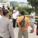 Wakil Wali Kota Batam Li Claudia Chandra meninjau parit tempat buaya 4 meter bermain di Perumahan Anugerah Renggali Tembesi.