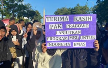 Kadisdik Batam Hendri Arulan memberikan klarifikasi terkait keterlibatan siswa dalam pawai damai Makan Bergizi Gratis atau MBG.