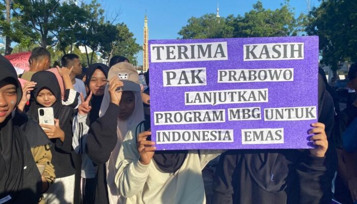 Kadisdik Batam Klarifikasi Keterlibatan Ribuan Siswa dalam Pawai Damai MBG