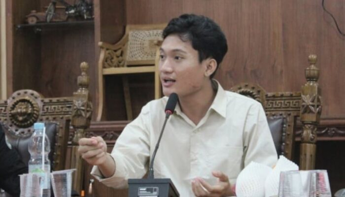 Dituduh Dekat dengan PDIP dan Terima Fasilitas Mobil Mewah, Eks Ketua BEM UGM Tiyo Ardianto: Itu Cocoklogi, Mereka Bohong!