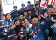 Wakil Wali Kota Batam Li Claudia Chandra saat melepas kontingen atlet Batam untuk POPDA X Kepri 2026