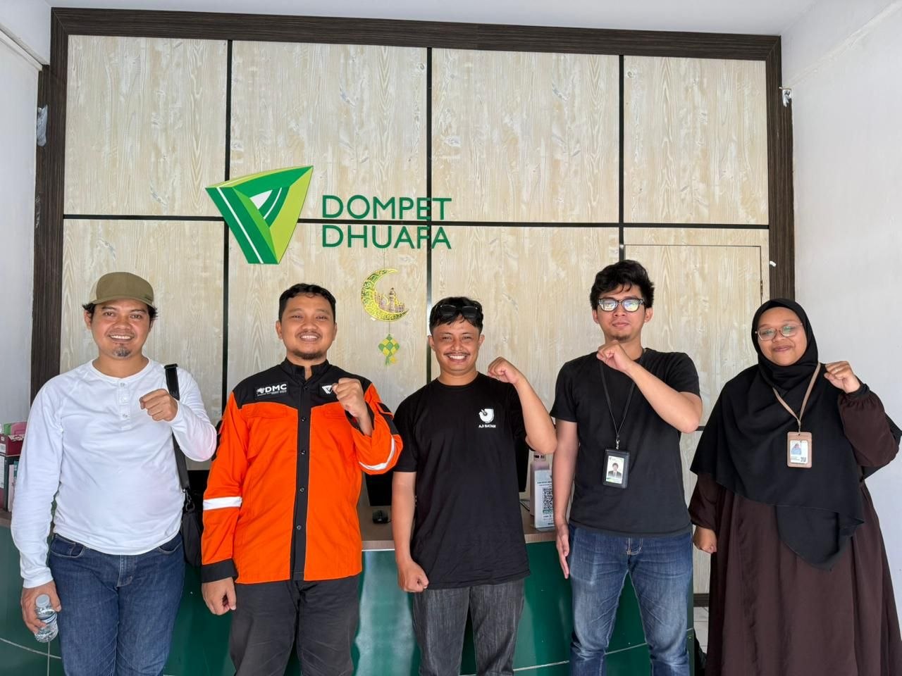 Dompet Dhuafa Kepulauan Riau bekerja sama dengan Aliansi Jurnalis Independen (AJI) Batam menggelar kegiatan bertajuk “Nobar dan Diskusi: Kala Aktivis dan Jurnalis Menembus Blokade Demi Kemanusiaan